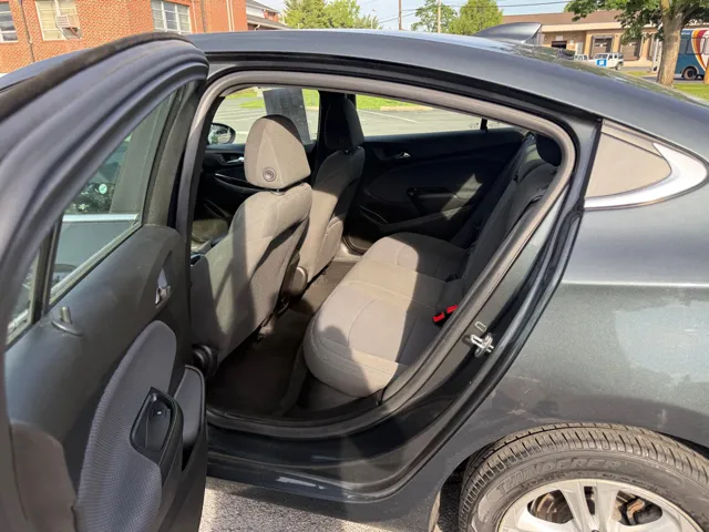 2018 Chevrolet Cruze LT - Photo 6