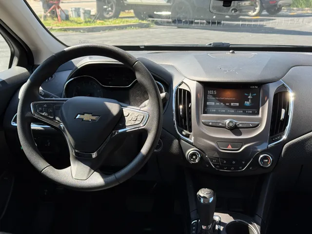 2017 Chevrolet Cruze LT - Photo 19