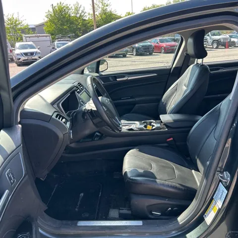 2016 Ford Fusion Titanium - Photo 18
