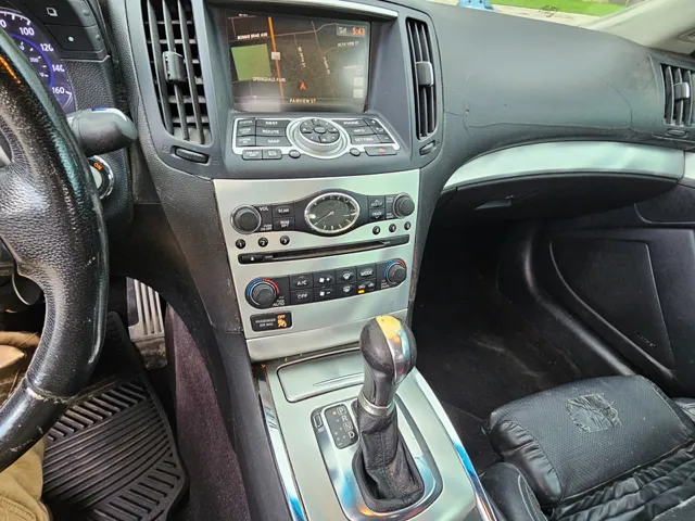 2010 INFINITI G Convertible 37 Sport - Photo 22