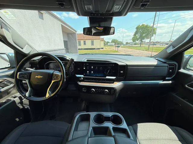 2022 Chevrolet Silverado 1500 LT - Photo 16