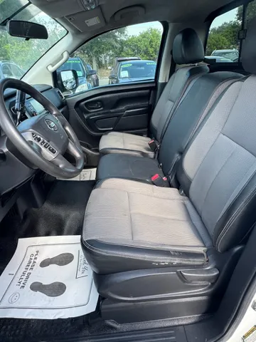 2017 Nissan Titan S - Photo 9