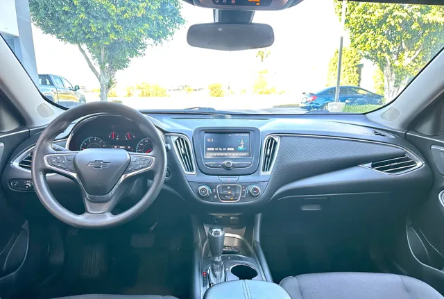 2018 Chevrolet Malibu 1LT - Photo 43