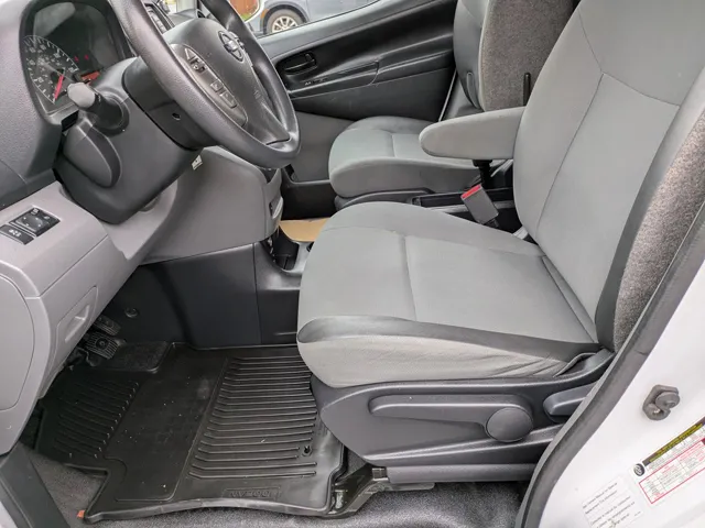 2018 Nissan NV200 22