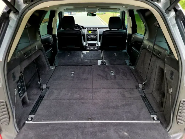 2017 Land Rover Discovery HSE - Photo 17