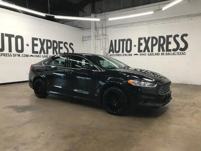 2015 Ford Fusion SE