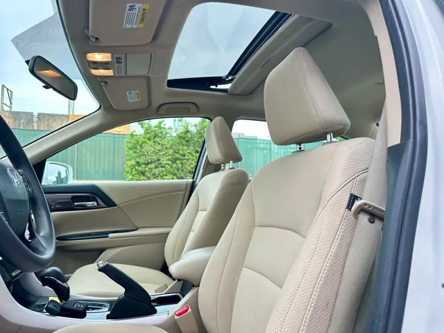 2017 Honda Accord EX - Photo 29