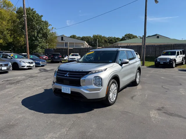 2023 Mitsubishi Outlander