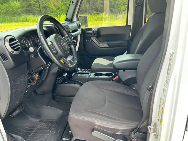 2014 Jeep Wrangler Unlimited Sport - Photo 10
