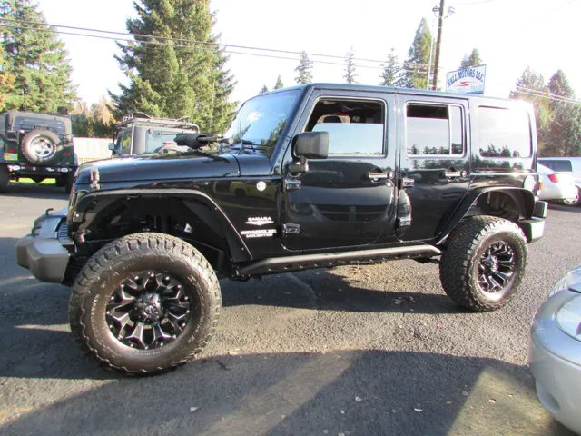 2012 Jeep Wrangler Unlimited Sahara's photo