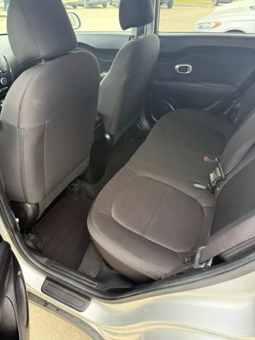 2018 Kia Soul Base - Photo 17
