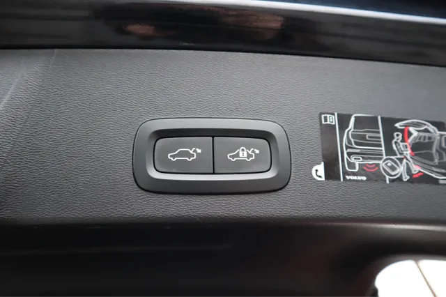 2020 Volvo XC40 Momentum - Photo 13
