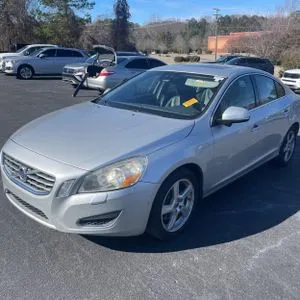 2012 Volvo S60 T5's photo