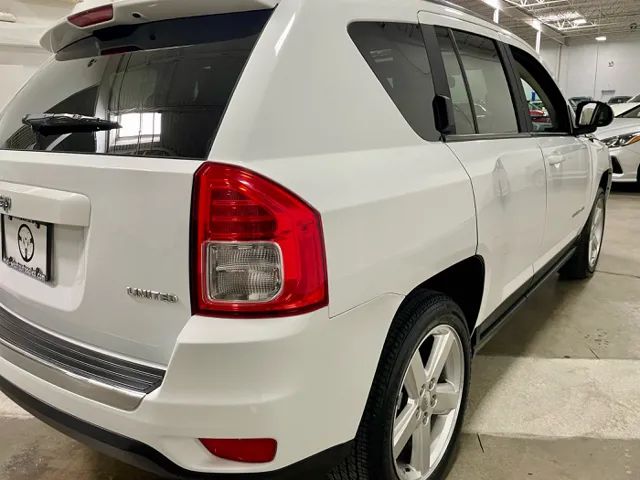 2011 Jeep Compass Limited photo 3