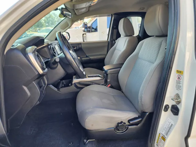 2016 Toyota Tacoma SR5 Access Cab 4x4 photo 11