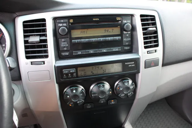 2009 Toyota 4Runner SR5 - Photo 32