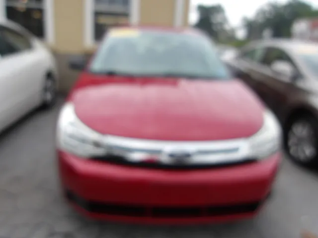 2009 Ford Focus SE's photo