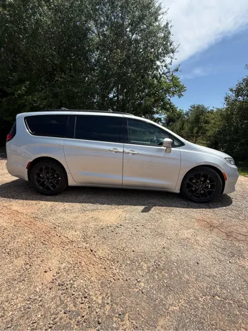 2022 Chrysler Pacifica
