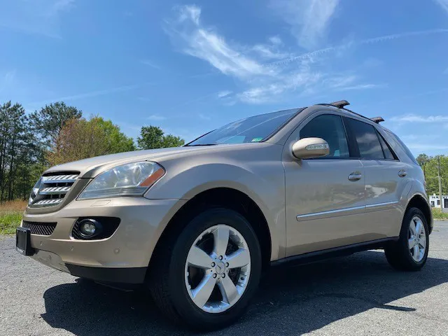 2007 Mercedes Benz ML 500 4MATIC photo 9
