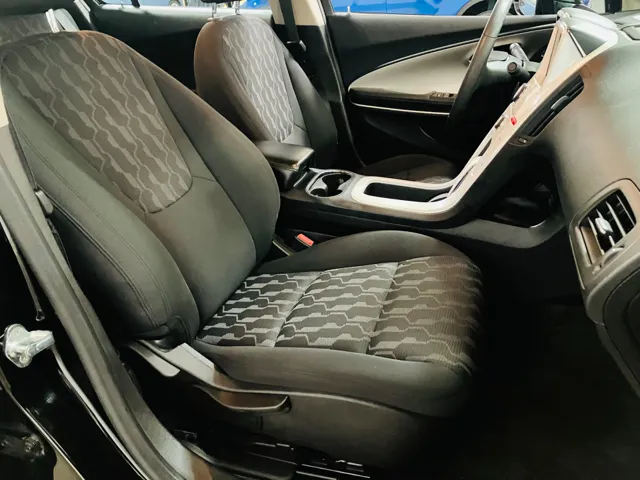 2012 Chevrolet Volt photo 18