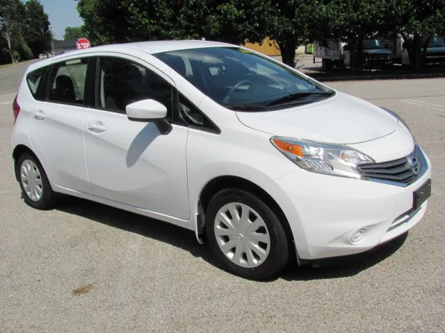 2016 Nissan Versa Note 1.6 S Plus CVT's photo