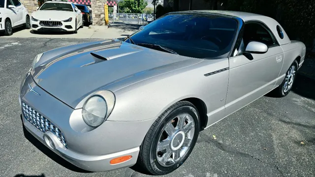 2004 Ford Thunderbird