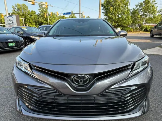 2020 Toyota Camry LE - Photo 2