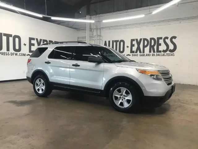 2014 Ford Explorer Base's photo