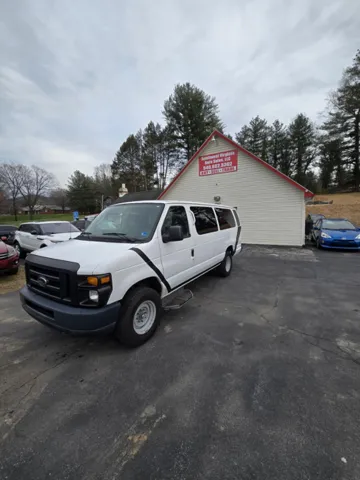 2009 Ford E-Series Econoline Van Commercial