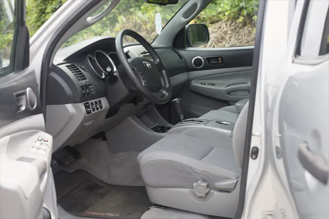2011 Toyota Tacoma Base - Photo 10