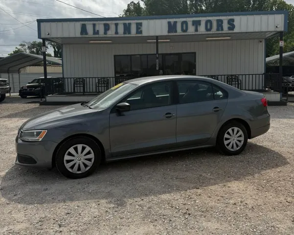 2011 Volkswagen Jetta S 6AT's photo
