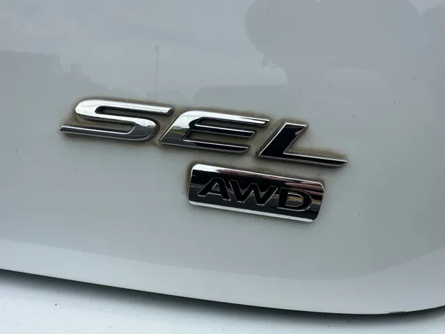 2018 Ford Edge SEL - Photo 14