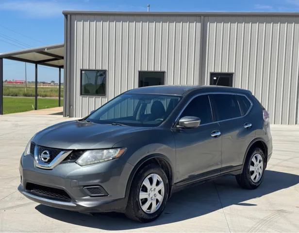 2015 Nissan Rogue S's photo