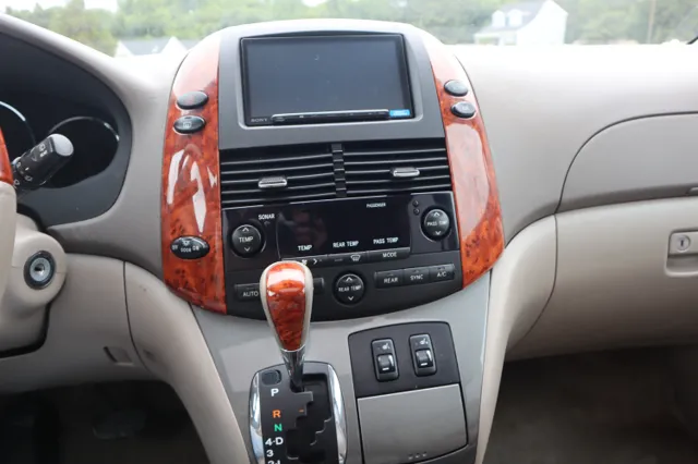 2009 Toyota Sienna Limited - Photo 43