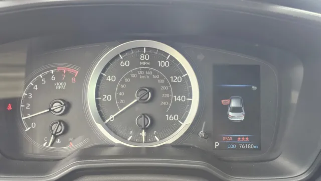 2022 Toyota Corolla LE - Photo 14
