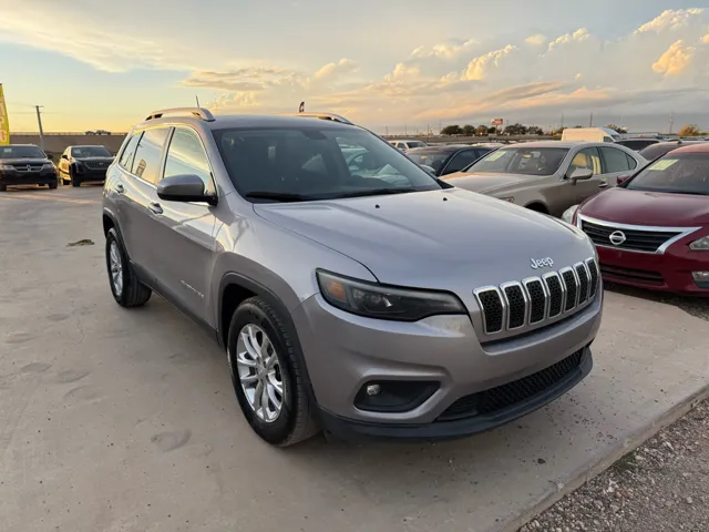 2019 Jeep Cherokee Latitude's photo
