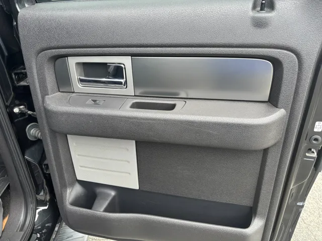 2014 Ford F-150 FX4 photo 24