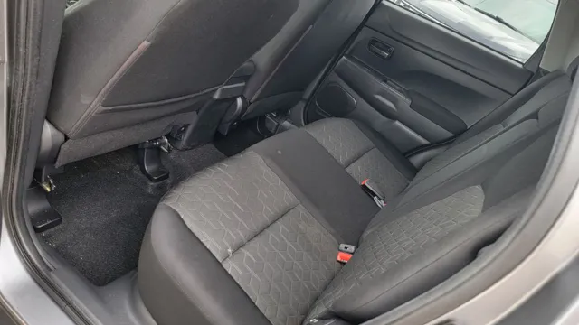 2020 Mitsubishi Outlander Sport ES - Photo 12