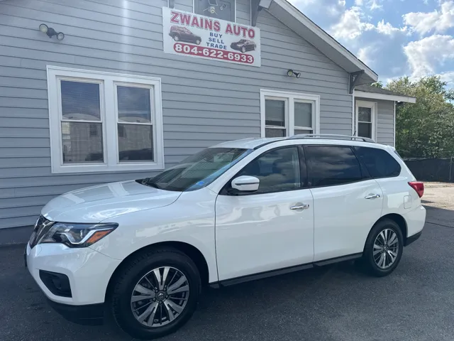 2017 Nissan Pathfinder SV