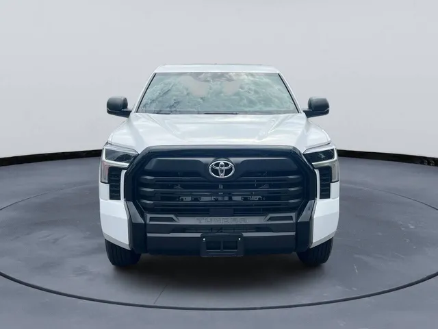 2025 Toyota Tundra SR - Photo 3
