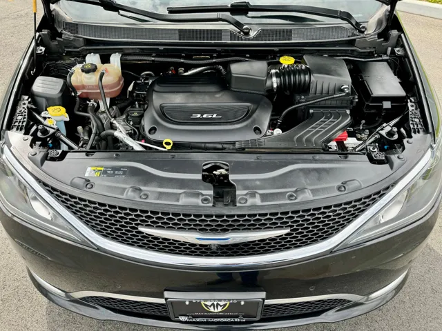 2018 Chrysler Pacifica Touring L - Photo 14