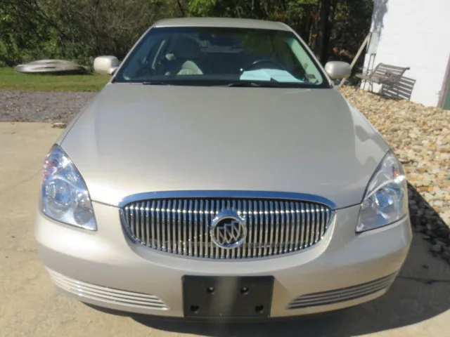 2009 Buick Lucerne CXL Special Edition photo 2