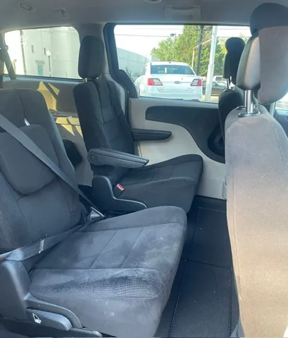 2012 Dodge Grand Caravan SXT - Photo 7