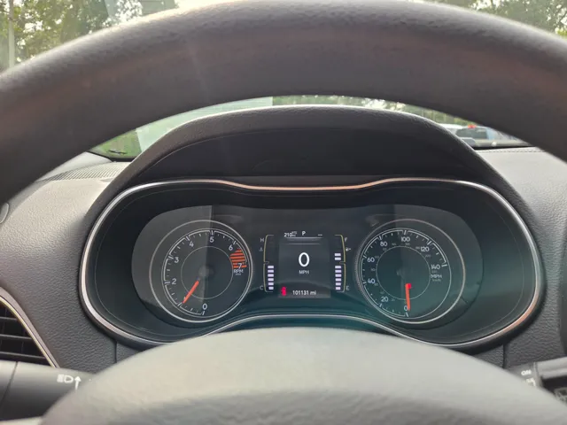 2019 Jeep Cherokee Latitude photo 16