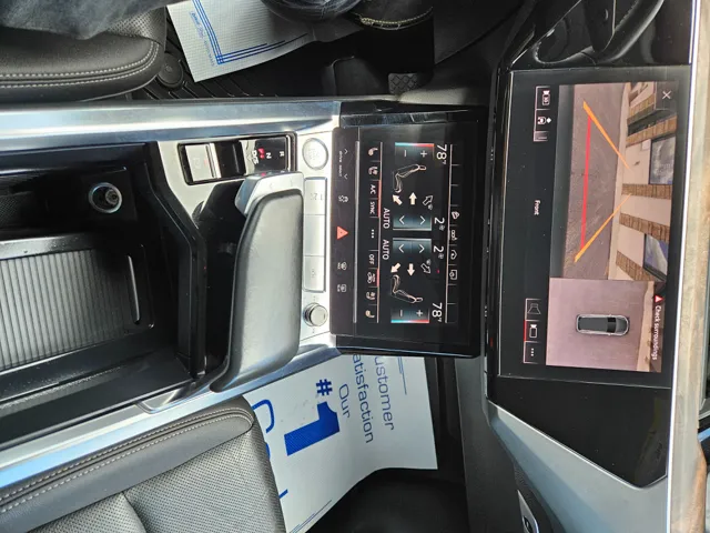2019 Audi e-tron Premium Plus photo 10