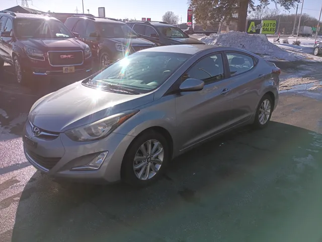 2014 Hyundai Elantra SE's photo