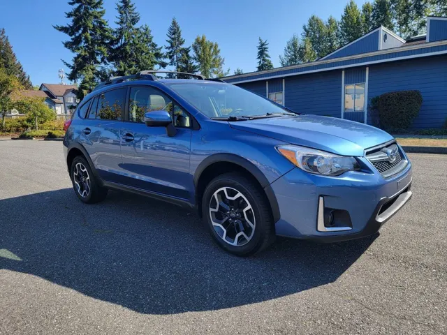 2017 Subaru Crosstrek Limited photo 3
