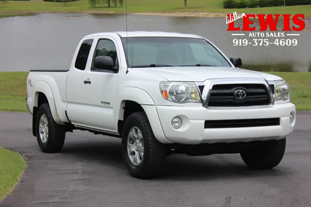 2006 Toyota Tacoma 4x4 Access Cab V6 5AT's photo