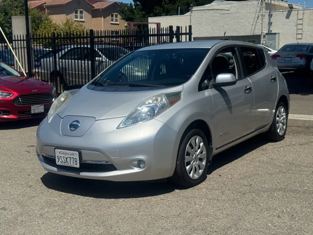 2013 Nissan Leaf's photo