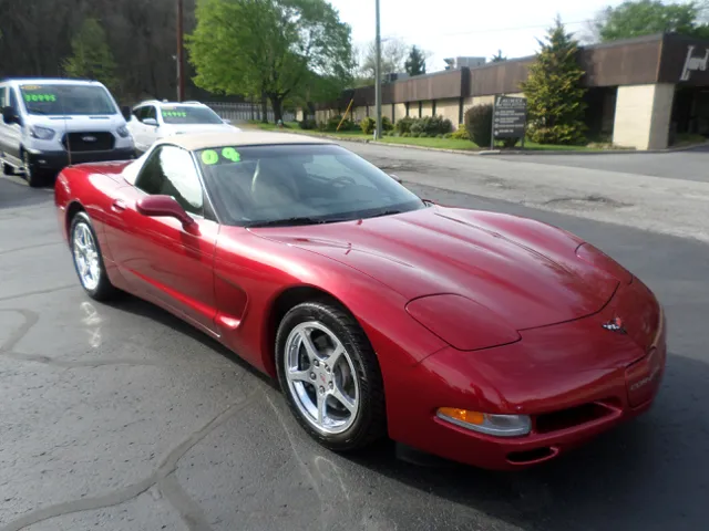 2004 Chevrolet Corvette Convertible's photo